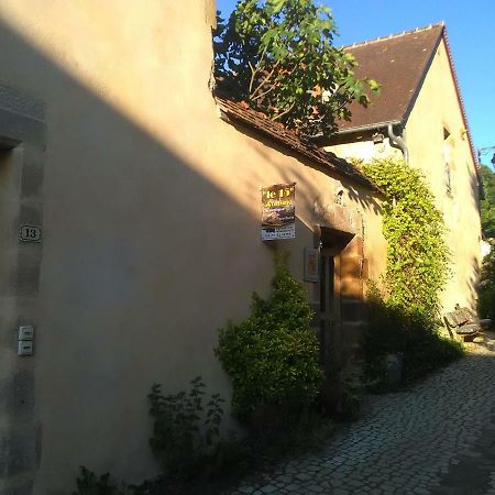 L'Atelier Du Chapeau Rouge Apartment Souvigny Exterior foto